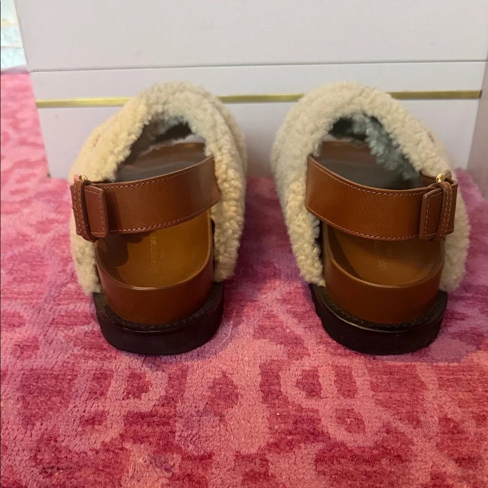 Louis Vuitton Paseo Shearling Sandals - Picture 3 of 6